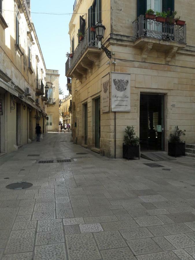 Gatto Bianco La Dimora Storica Acomodação com café da manhã Lecce Exterior foto